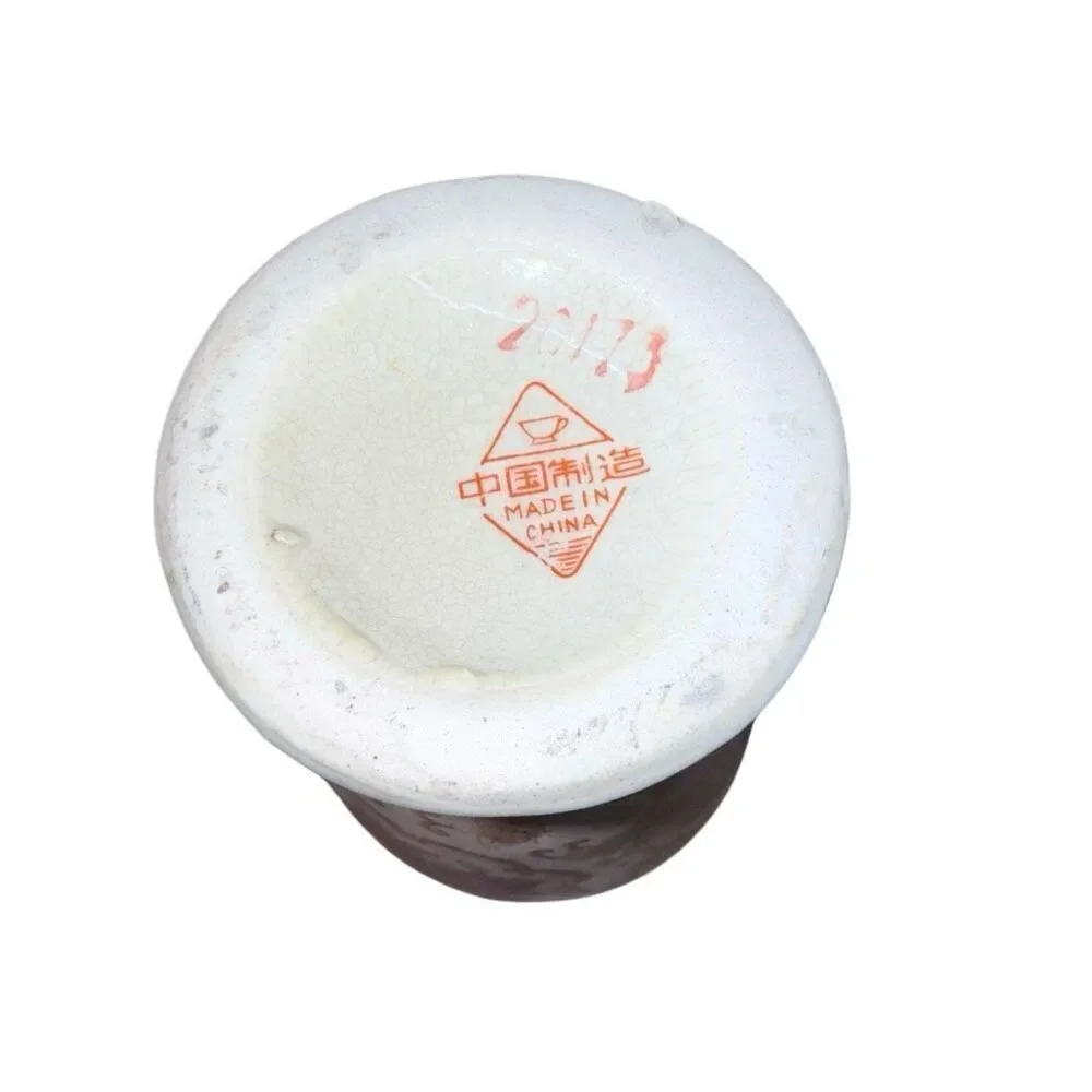 Mid-20th Century Chinese Export Decorative Floral Porcelain Vase